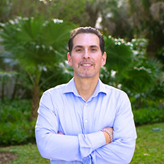 Fabio J Baquero
